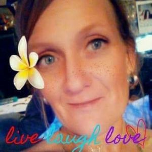 Meet your Posher, Doneada